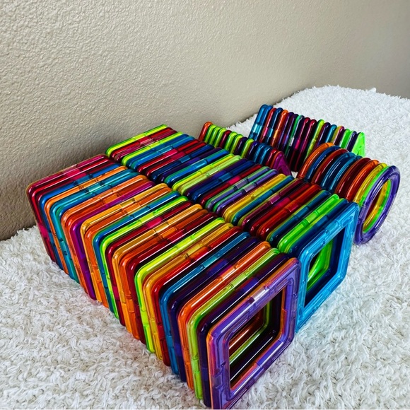 Magformers 85+ piece large lot - Picture 4 of 8